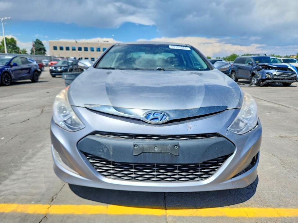 Продажа на аукционе авто 2015 Hyundai Sonata Hybrid, vin: KMHEC4A42FA119267, номер лота: 59184086