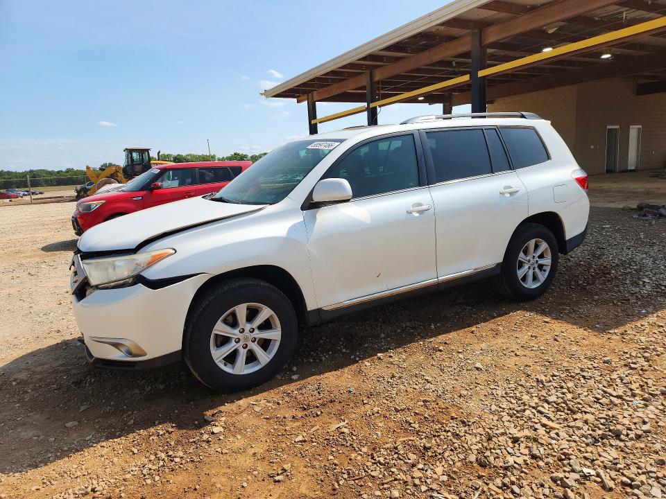 Продажа на аукционе авто 2013 Toyota Highlander, vin: 5TDBK3EH1DS236260, номер лота: 58597466