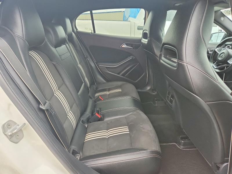 57128956 :رقم المزاد ، WDCTG4GBXJJ381062 vin ، 2018 Mercedes-benz Gla مزاد بيع