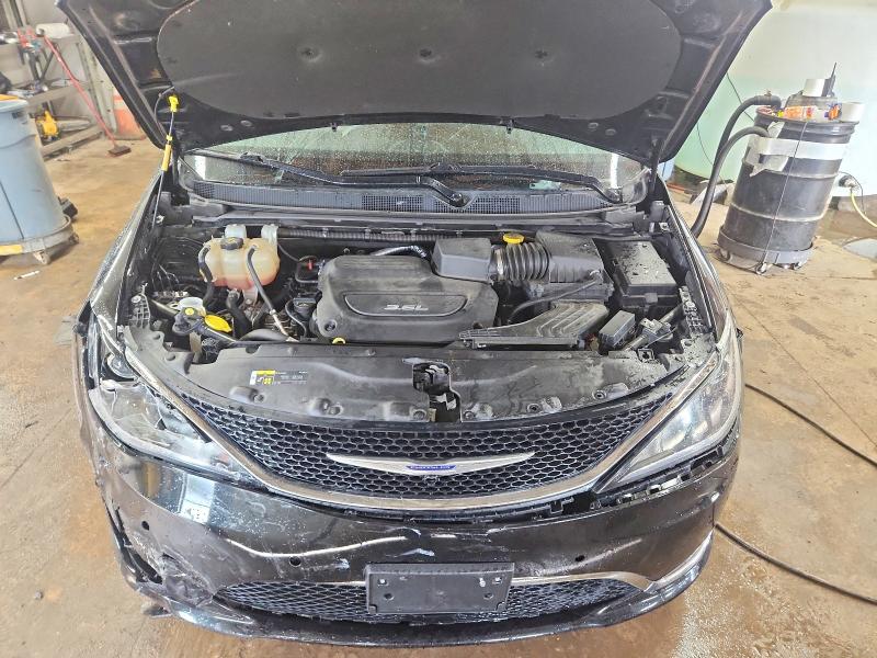 2017 Chrysler Pacifica მანქანა იყიდება აუქციონზე, vin: 2C4RC1EGXHR657450, აუქციონის ნომერი: 56340046