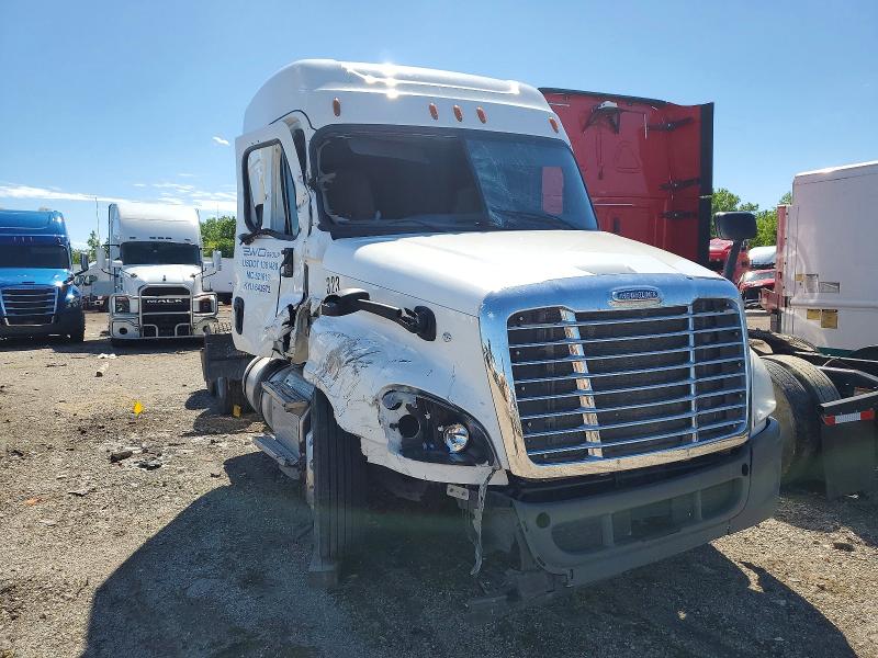 2018 Freightliner Cascadia 125 მანქანა იყიდება აუქციონზე, vin: 3AKJGLDR7JSJZ4551, აუქციონის ნომერი: 59760486