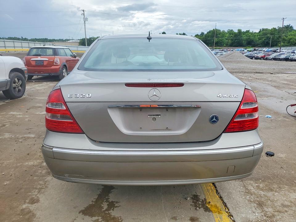 56238466 :رقم المزاد ، WDBUF82JX5X170416 vin ، 2005 Mercedes-benz E-class E320 مزاد بيع