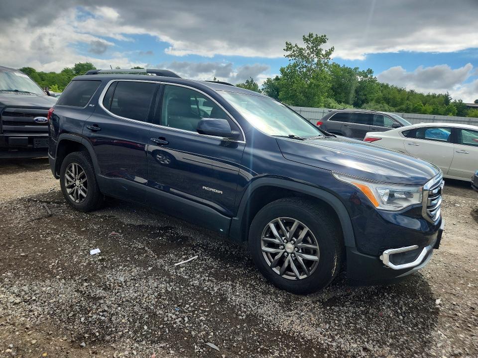 56760226 :رقم المزاد ، 1GKKNULS5HZ250909 vin ، 2017 Gmc Acadia مزاد بيع