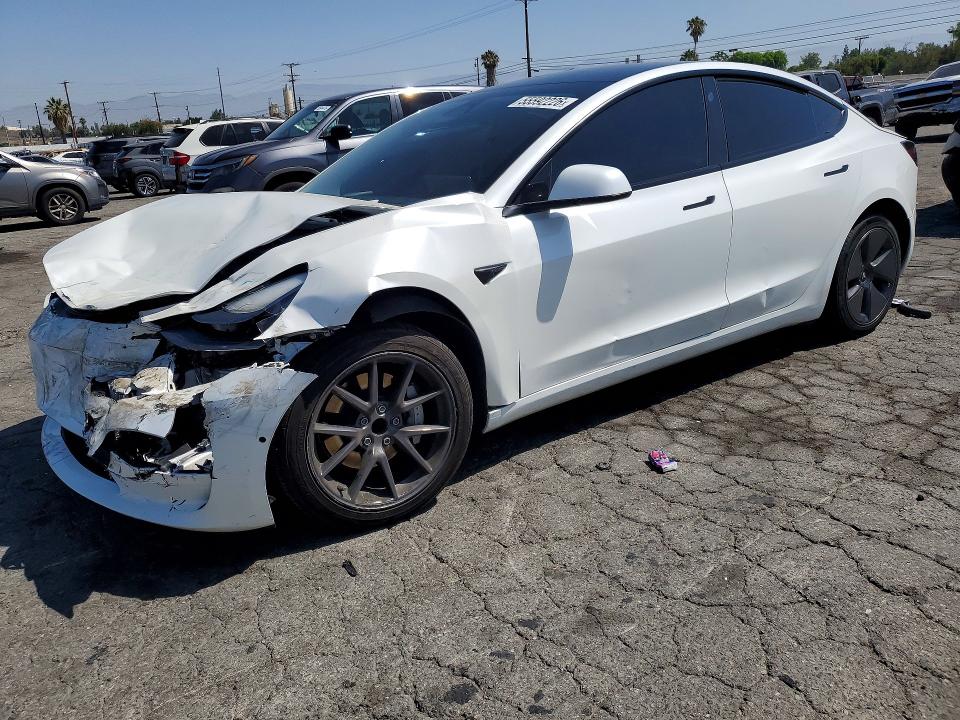 2022 Tesla Model 3 მანქანა იყიდება აუქციონზე, vin: 5YJ3E1EA1NF288917, აუქციონის ნომერი: 55592226