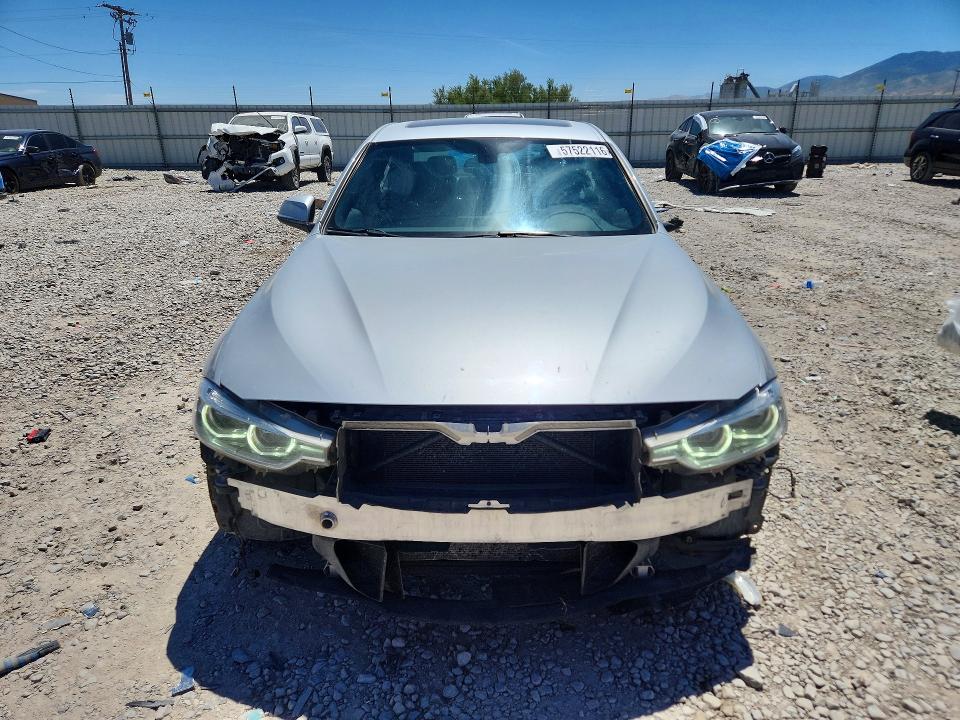 57522116 :رقم المزاد ، WBA8D9C5XJA013348 vin ، 2018 Bmw 330 مزاد بيع