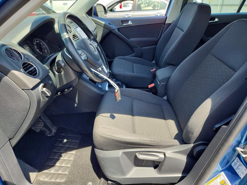56309406 :رقم المزاد ، WVGBV7AX6HK052257 vin ، 2017 Volkswagen Tiguan مزاد بيع
