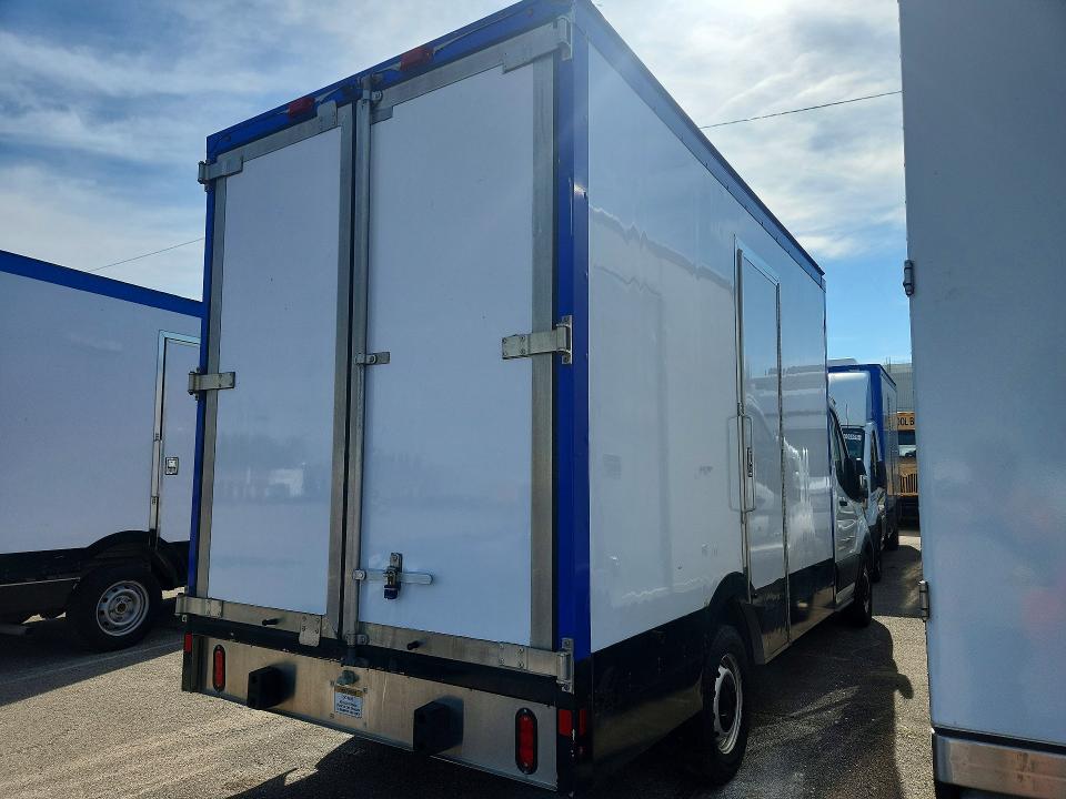 55606826 :رقم المزاد ، 1FDBW5Z8XMKA80037 vin ، 2021 Ford Transit مزاد بيع