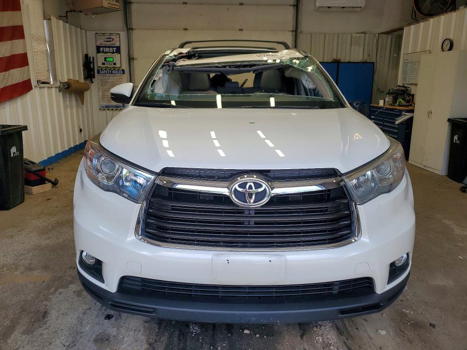 55746696 :رقم المزاد ، 5TDJKRFH7FS132081 vin ، 2015 Toyota Highlander مزاد بيع