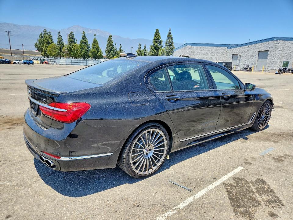 56361786 :رقم المزاد ، WBA7F2C58HG543757 vin ، 2017 Bmw Alpina B7 مزاد بيع