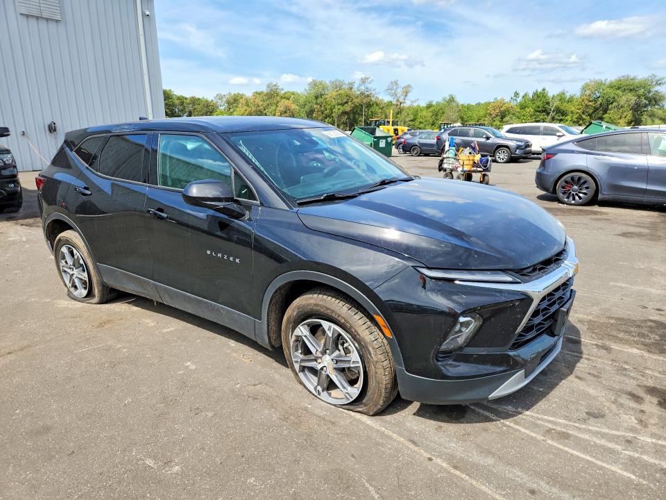 Продажа на аукционе авто 2023 Chevrolet Blazer, vin: 3GNKBCR44PS210170, номер лота: 56123926