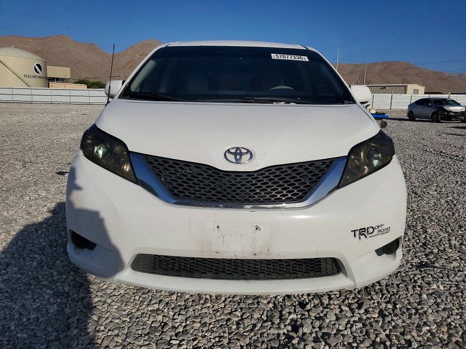 Aukcja sprzedaży 2011 Toyota Sienna, vin: 5TDKK3DC0BS166544, numer aukcji: 57077336