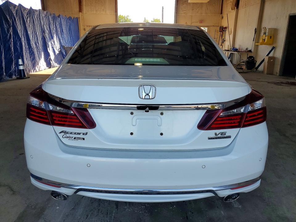 2017 Honda Accord მანქანა იყიდება აუქციონზე, vin: 1HGCR3F99HA002461, აუქციონის ნომერი: 57466696