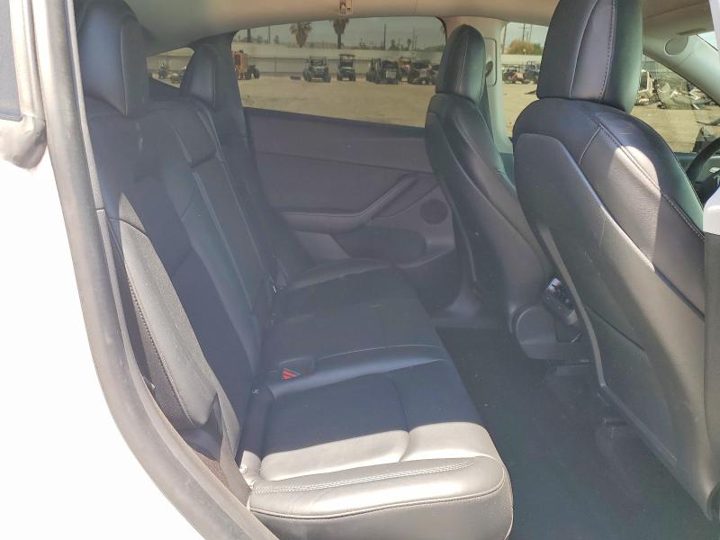 57495156 :رقم المزاد ، 7SAYGDEE9NF354346 vin ، 2022 Tesla Model Y مزاد بيع