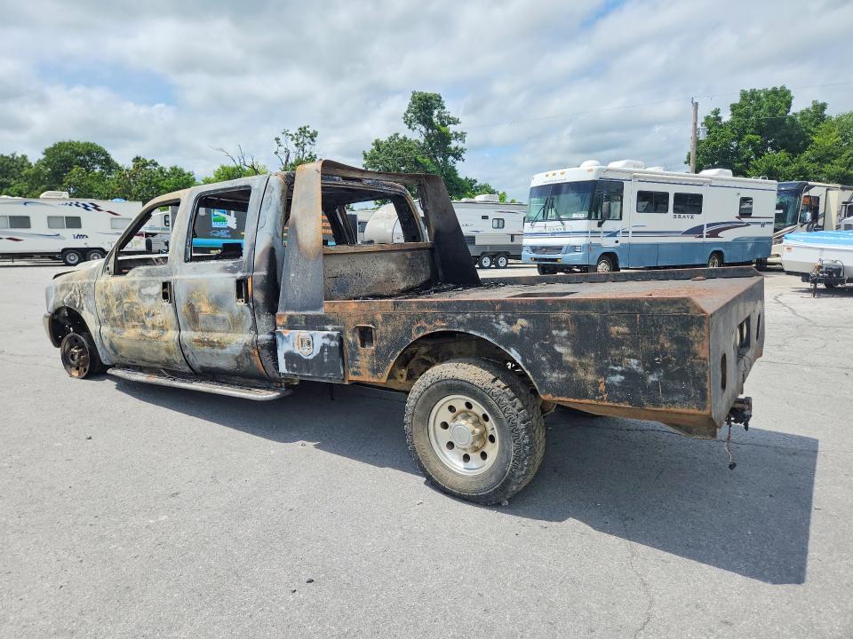 58331316 :رقم المزاد ، 1FTSW31F12EA70849 vin ، 2002 Ford F350 مزاد بيع