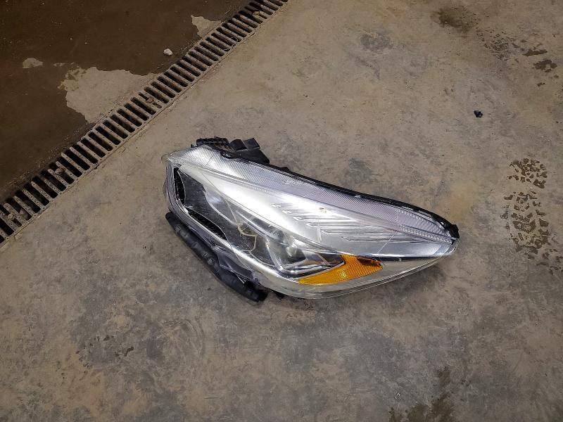 58300486 :رقم المزاد ، 1FMCU9G98HUD93529 vin ، 2017 Ford Escape مزاد بيع