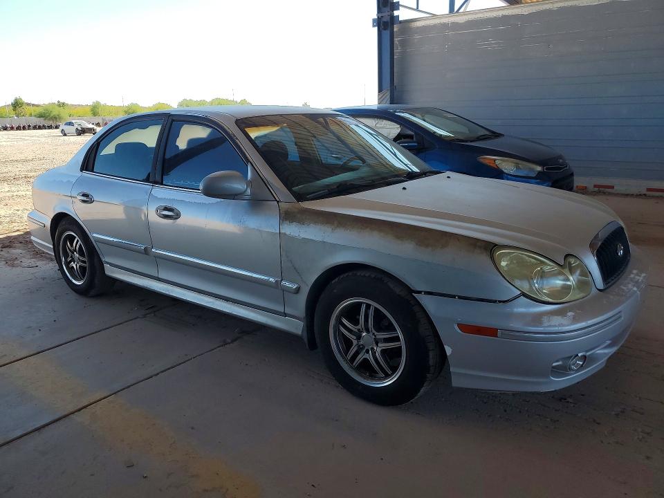 Продажа на аукционе авто 2002 Hyundai Sonata, vin: KMHWF35HX2A712758, номер лота: 56369416