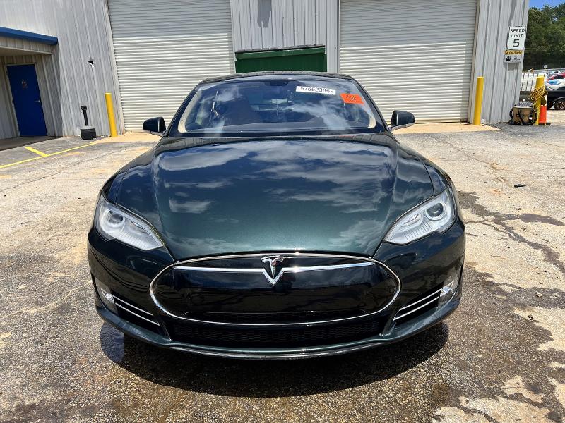 57662306 :رقم المزاد ، 5YJSA1AC1DFP10732 vin ، 2013 Tesla Model S مزاد بيع