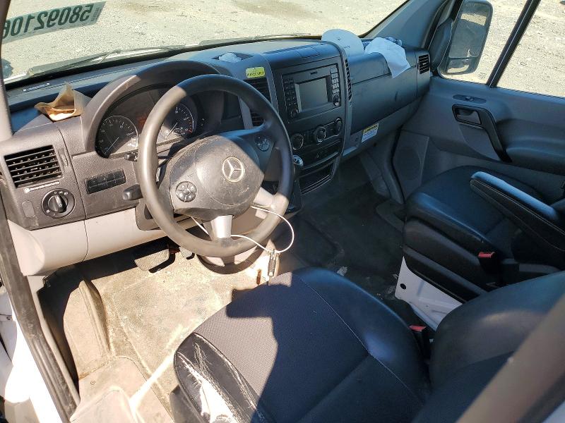 58092106 :رقم المزاد ، WD3PE7CD3JP587580 vin ، 2018 Mercedes-benz Sprinter مزاد بيع