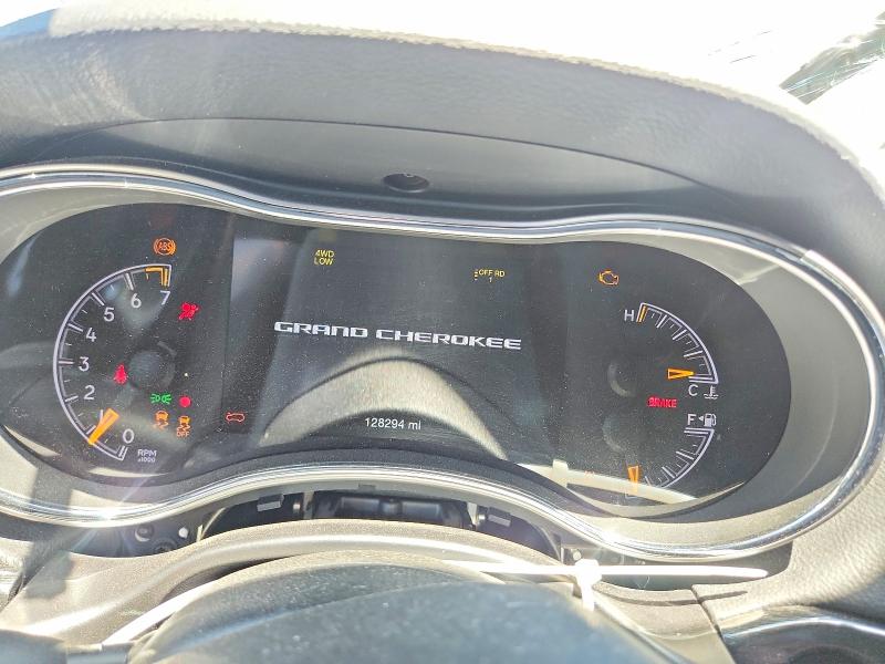 57273636 :رقم المزاد ، 1C4RJFLG7JC427157 vin ، 2018 Jeep Grand Cherokee مزاد بيع