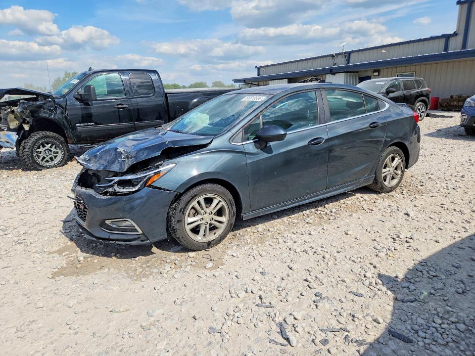 55510936 :رقم المزاد ، 1G1BE5SMXJ7202627 vin ، 2018 Chevrolet Cruze مزاد بيع