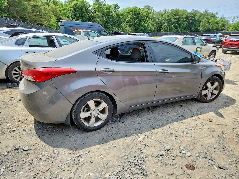 2013 Hyundai Elantra მანქანა იყიდება აუქციონზე, vin: 5NPDH4AE1DH183896, აუქციონის ნომერი: 56227096
