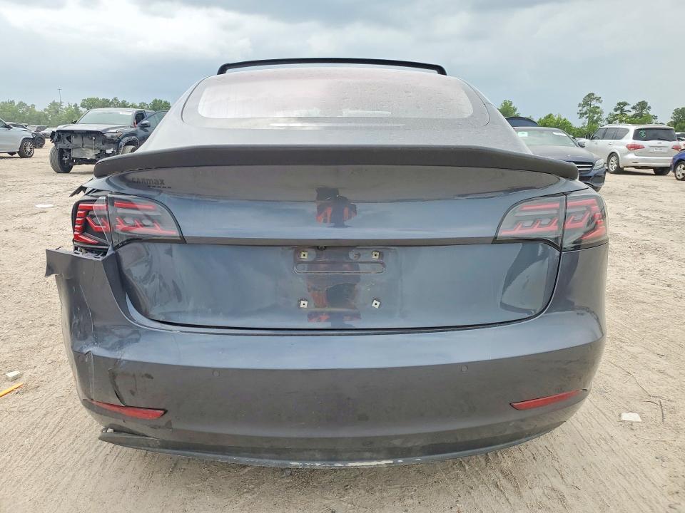 57335836 :رقم المزاد ، 5YJ3E1EA6JF018799 vin ، 2018 Tesla Model 3 مزاد بيع