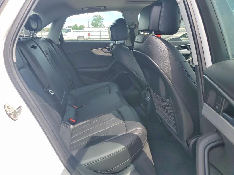 Продажа на аукционе авто 2017 Audi A4, vin: WAUANAF47HN002698, номер лота: 58594776