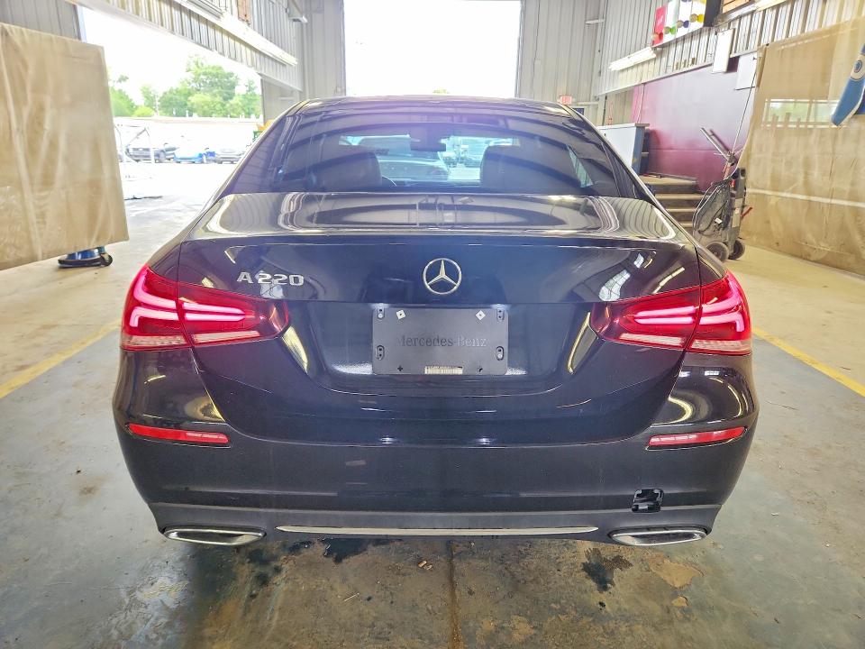 58307166 :رقم المزاد ، W1K3G4EB2LW043613 vin ، 2020 Mercedes-benz A مزاد بيع