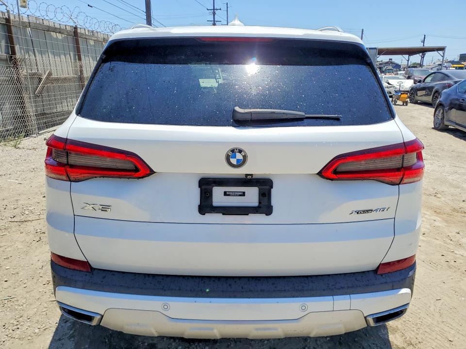 58462736 :رقم المزاد ، 5UXCR6C54KLL38627 vin ، 2019 Bmw X5 مزاد بيع