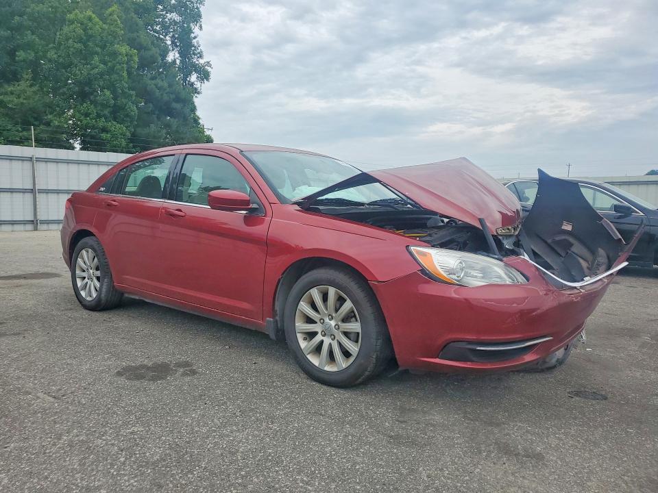 57651936 :رقم المزاد ، 1C3CCBBBXEN171769 vin ، 2014 Chrysler 200 مزاد بيع
