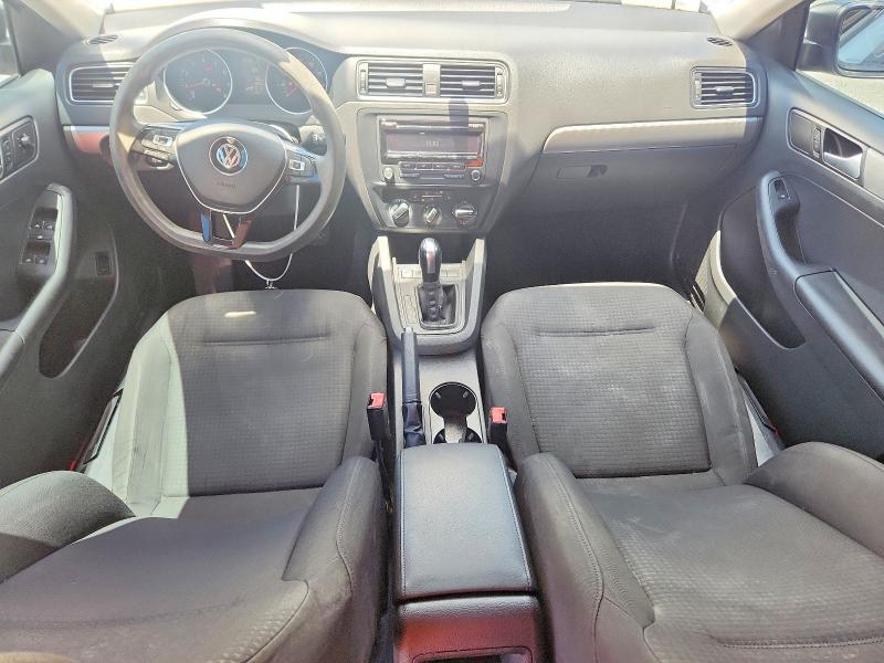 57008916 :رقم المزاد ، 3VWD17AJ7FM250563 vin ، 2015 Volkswagen Jetta مزاد بيع