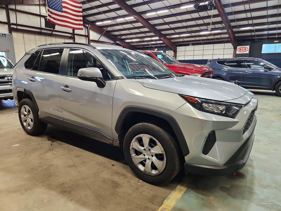 58072756 :رقم المزاد ، 2T3G1RFV0LW126104 vin ، 2020 Toyota Rav4 مزاد بيع