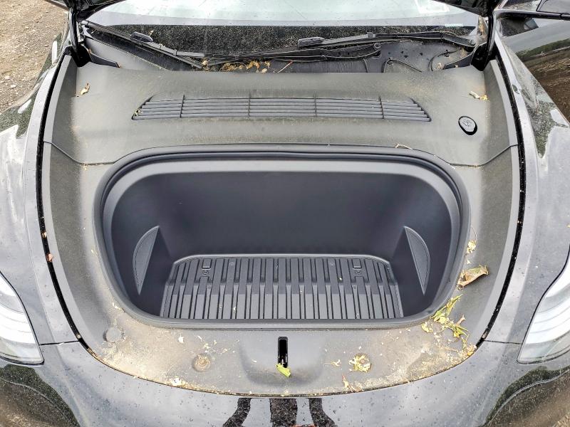2024 Tesla Model Y მანქანა იყიდება აუქციონზე, vin: 7SAYGDEE7RA243958, აუქციონის ნომერი: 57931656