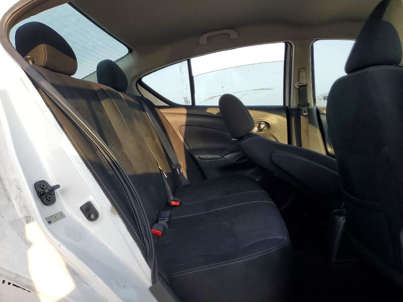55613536 :رقم المزاد ، 3N1CN7AP2HL803915 vin ، 2017 Nissan Versa مزاد بيع