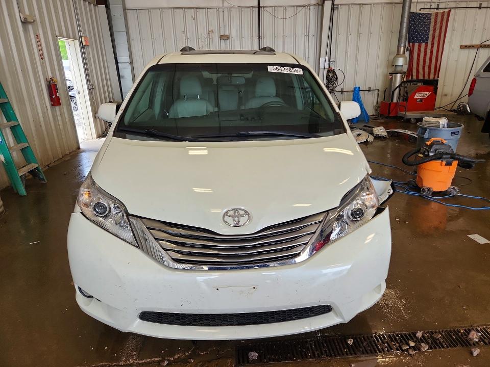 2015 Toyota Sienna მანქანა იყიდება აუქციონზე, vin: 5TDYK3DC0FS627550, აუქციონის ნომერი: 56439856