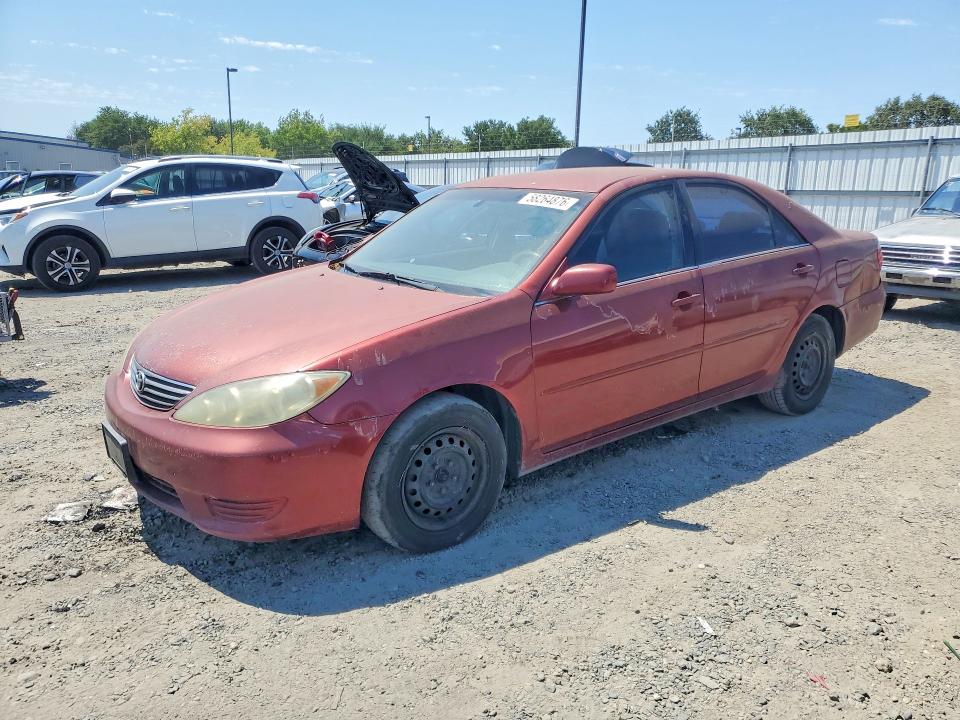 58264876 :رقم المزاد ، 4T1BE32K55U030259 vin ، 2005 Toyt Camry مزاد بيع