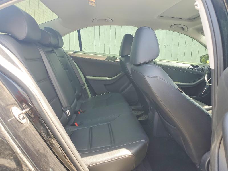 56237286 :رقم المزاد ، 3VWDB7AJ2HM347704 vin ، 2017 Volkswagen Jetta مزاد بيع