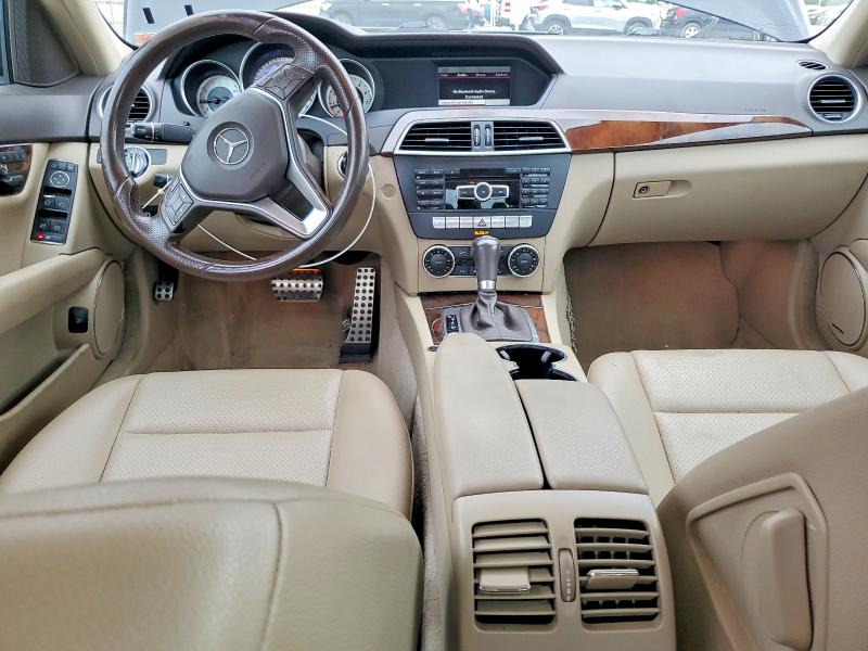 Продажа на аукционе авто 2013 Mercedes-benz C, vin: WDDGF8AB6DG124238, номер лота: 58264226