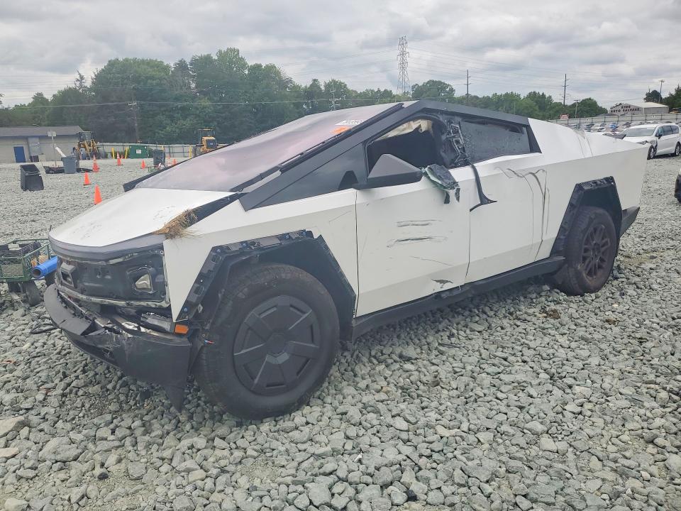 79135955 :رقم المزاد ، 7G2CEHED9SA069292 vin ، 2025 Tesla Cybertruck مزاد بيع