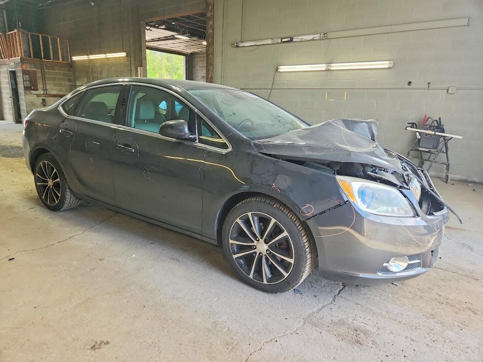 55758016 :رقم المزاد ، 1G4PR5SK6H4121096 vin ، 2017 Buick Verano مزاد بيع