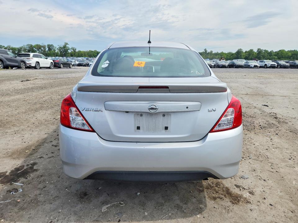 57594506 :رقم المزاد ، 3N1CN7AP0KL868933 vin ، 2019 Nissan Versa مزاد بيع