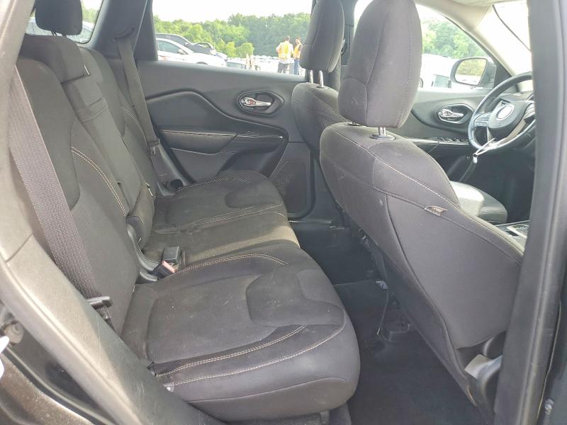 59053546 :رقم المزاد ، 1C4PJMCS5FW727950 vin ، 2015 Jeep Cherokee مزاد بيع