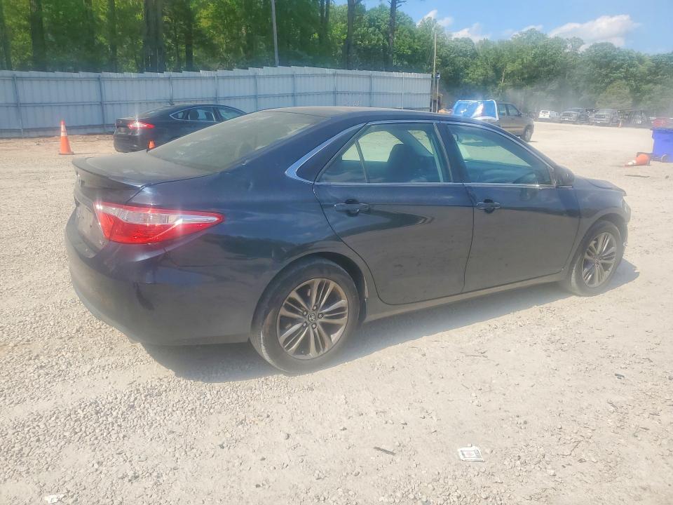 57563326 :رقم المزاد ، 4T1BF1FK4GU211710 vin ، 2016 Toyota Camry مزاد بيع