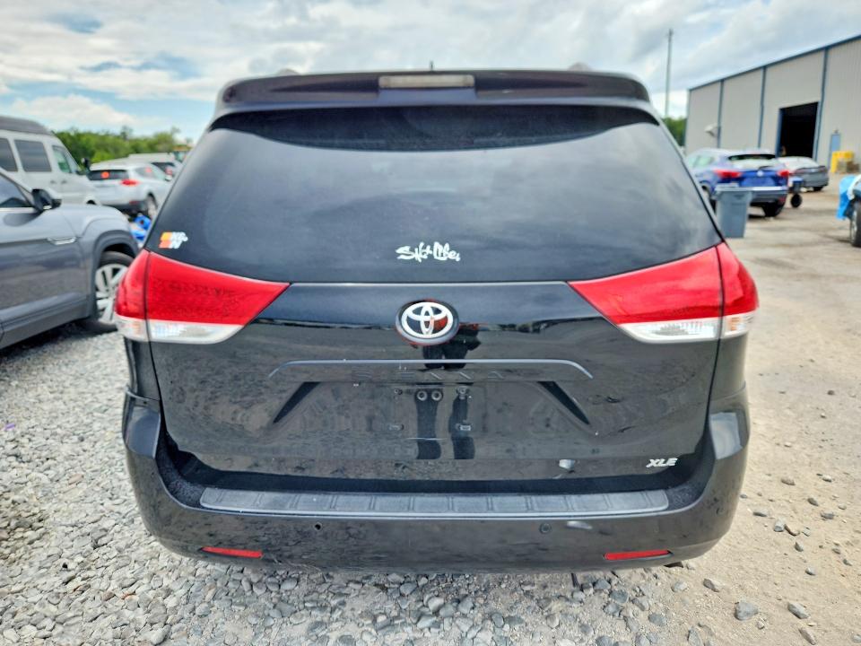 Продаж на аукціоні авто 2011 Toyota Sienna, vin: 5TDYK3DC1BS055771, номер лоту: 56663326
