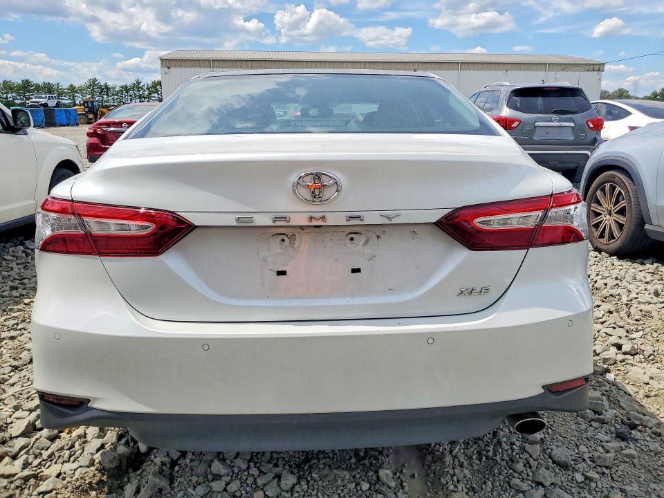 Aukcja sprzedaży 2018 Toyota Camry, vin: 4T1B11HK7JU074586, numer aukcji: 58011996