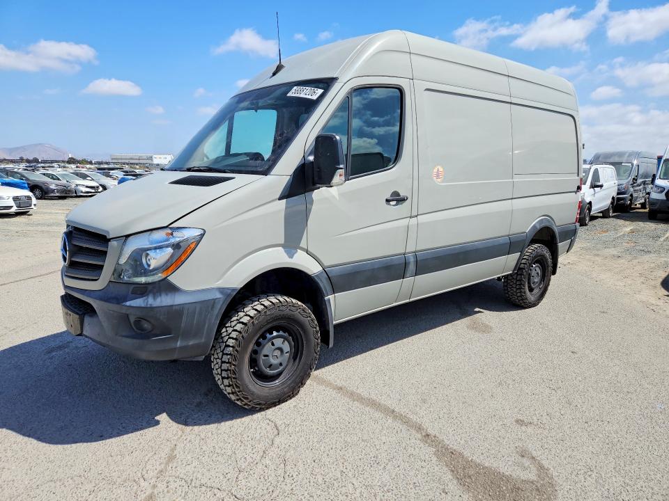 58881206 :رقم المزاد ، WD3FE7CD8JP619712 vin ، 2018 Mercedes-benz Sprinter مزاد بيع
