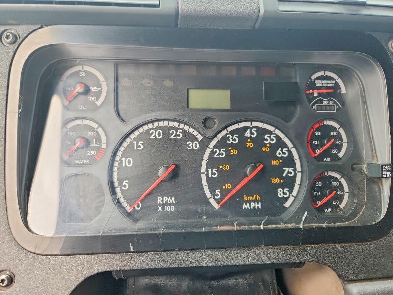 Продаж на аукціоні авто 2013 Freightliner Cascadia, vin: 3AKJGLDR9DSFF2168, номер лоту: 57160156