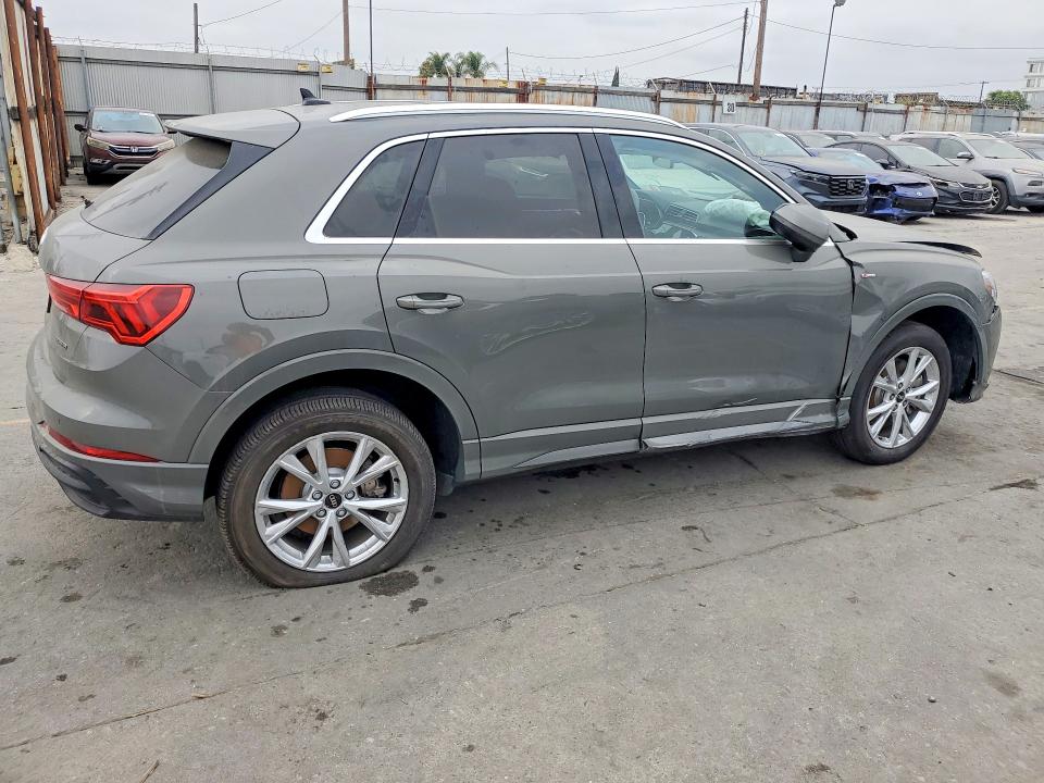 59157026 :رقم المزاد ، WA1EECF37S1007299 vin ، 2025 Audi Q3 مزاد بيع