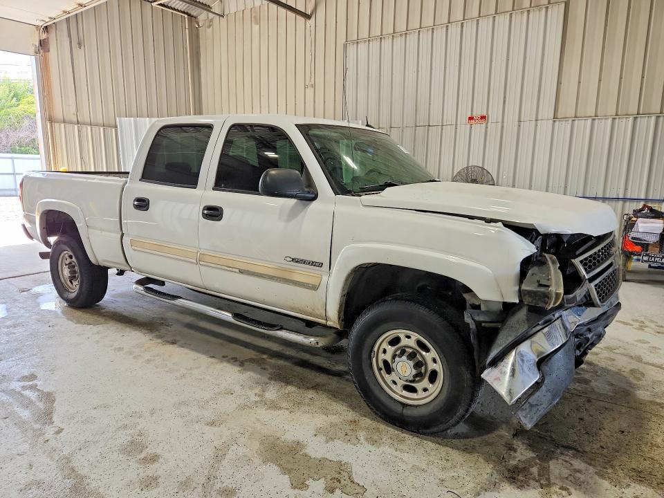 58223886 :رقم المزاد ، 1GCHC23U55F838842 vin ، 2005 Chevrolet Silverado مزاد بيع