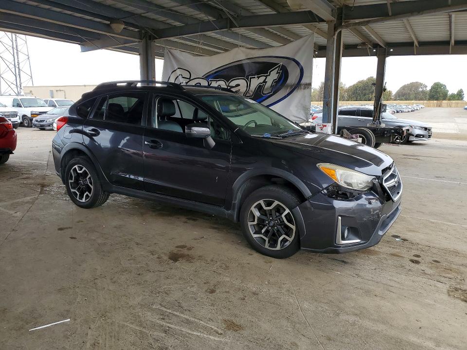 55750216 :رقم المزاد ، JF2GPAKC5HH228131 vin ، 2017 Subaru Crosstrek مزاد بيع